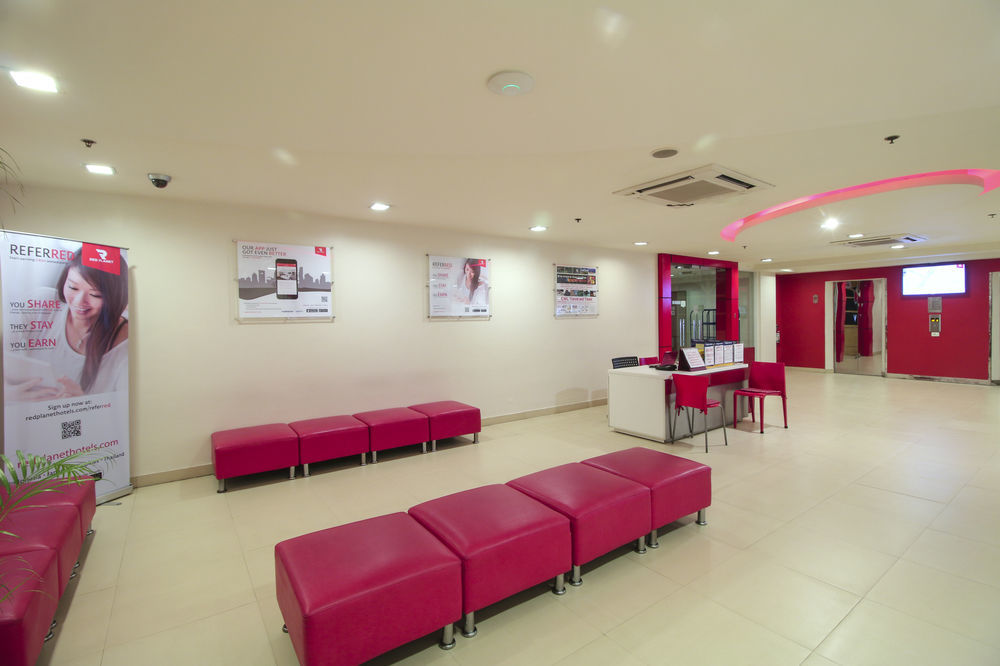 Red Planet Manila Malate Mabini Otel Dış mekan fotoğraf