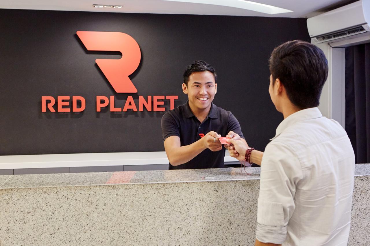 Red Planet Manila Malate Mabini Otel Dış mekan fotoğraf
